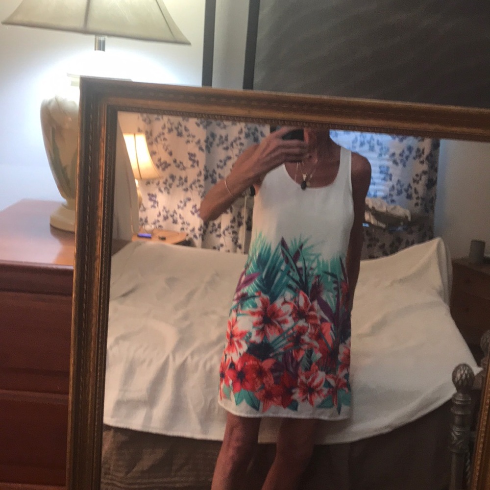 Women’s dresses
